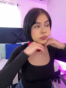 Lily Woodz online show from 31, 3, 2026