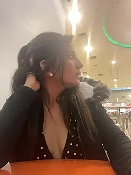 AlejandritaMilano online show from 23, 7, 2026