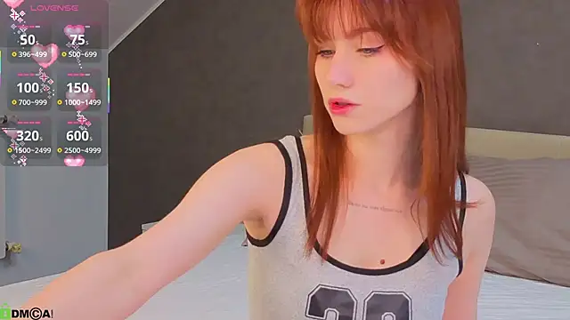 Mollly Rouge online show from 28, 9, 2025