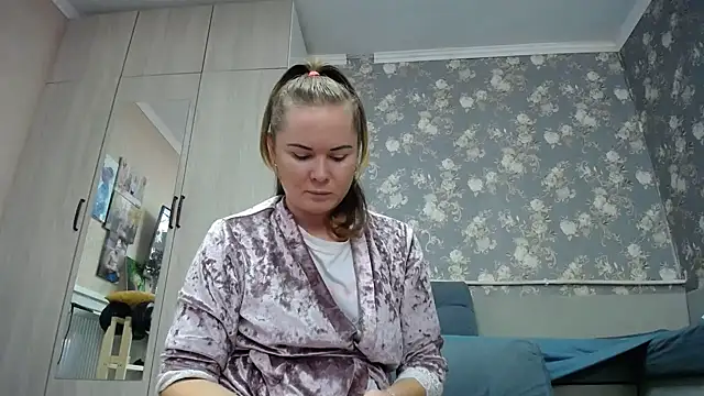  Miss Vanilla  online show from 22, 9, 2025