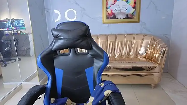 honey torres sub online show from 4, 2, 2026