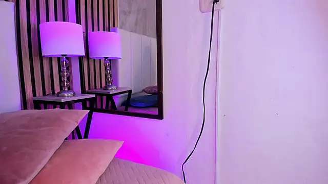 Samantha Good online show from 22, 12, 2025