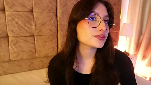 Daisha Riley online show from 8, 4, 2026