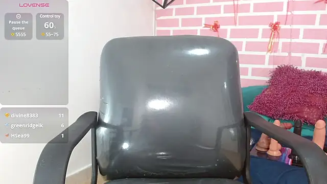 dani-lue online show from 1, 3, 2025