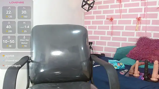 dani-lue online show from 1, 3, 2025