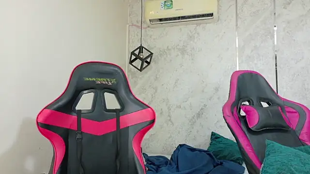 dani-lue online show from 15, 4, 2026