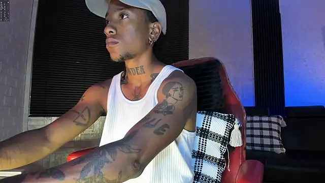 Snapshot of JhonyMiller_ chatting on 13, 2, 2026 JhonyMiller online show from 13, 2, 2026