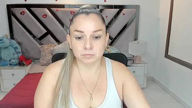 natalia5560 online show from 5, 10, 2025