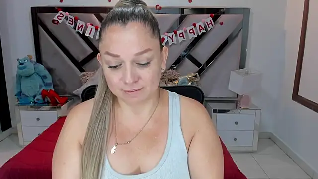 natalia5560 online show from 2, 10, 2025