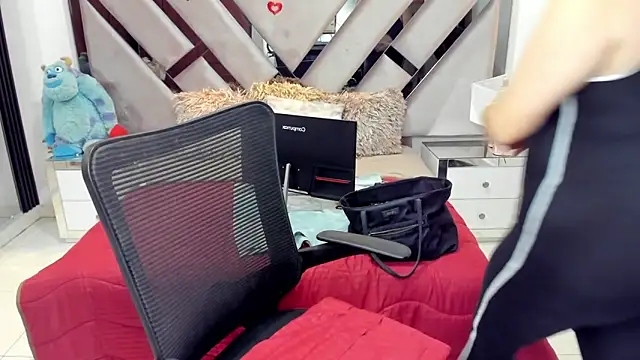 natalia5560 online show from 4, 10, 2025