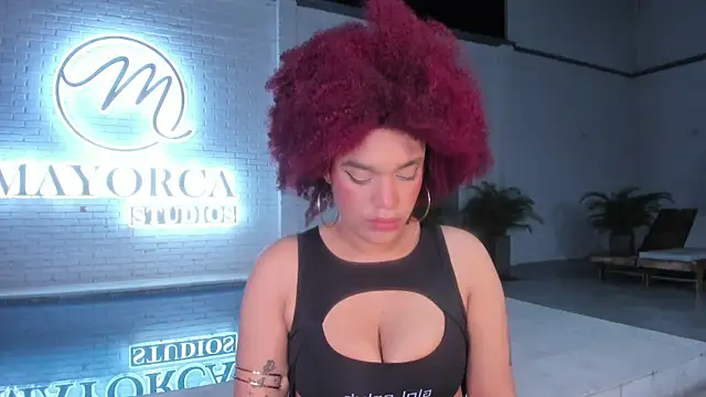 Snapshot of loladupont chatting on 11, 2, 2026 loladupont online show from 11, 2, 2026