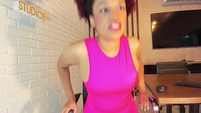 loladupont online show from 3, 12, 2025