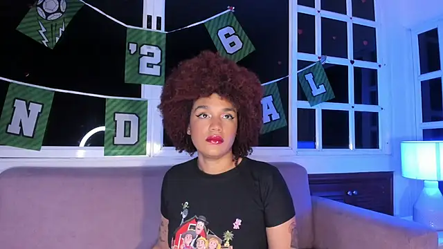 Snapshot of loladupont chatting on 13, 6, 2026 loladupont online show from 13, 6, 2026