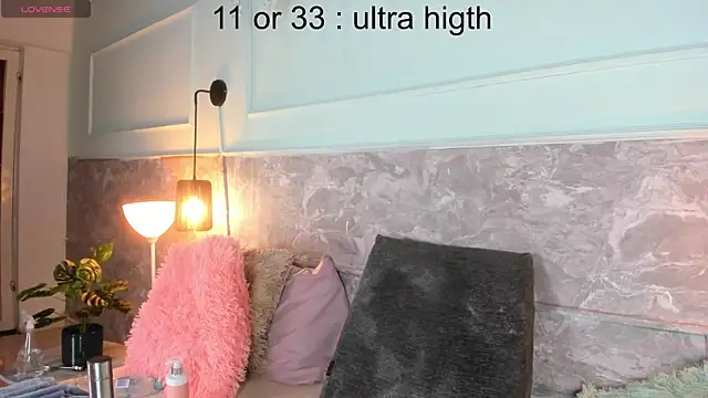 Little lili19 online show from 24, 4, 2026