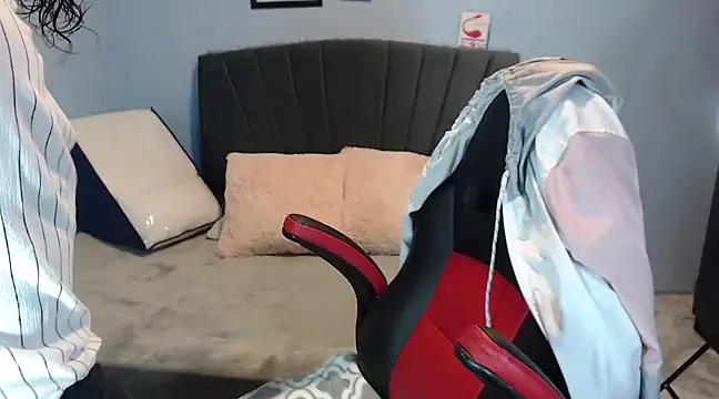 AngelRouss online show from 25, 1, 2025