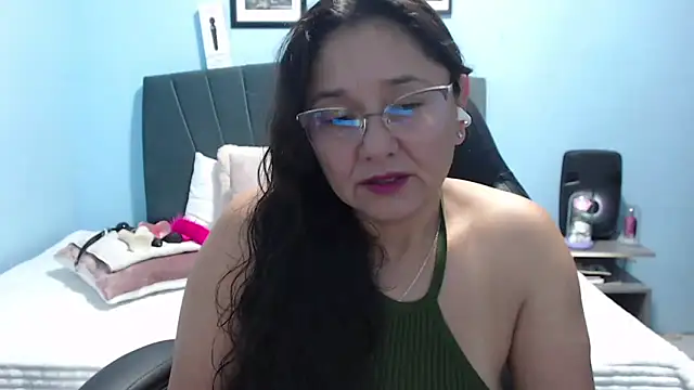 AngelRouss online show from 8, 5, 2026