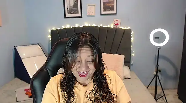 AngelRouss online show from 24, 1, 2025