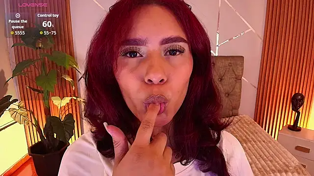 charlottee white online show from 26, 3, 2026