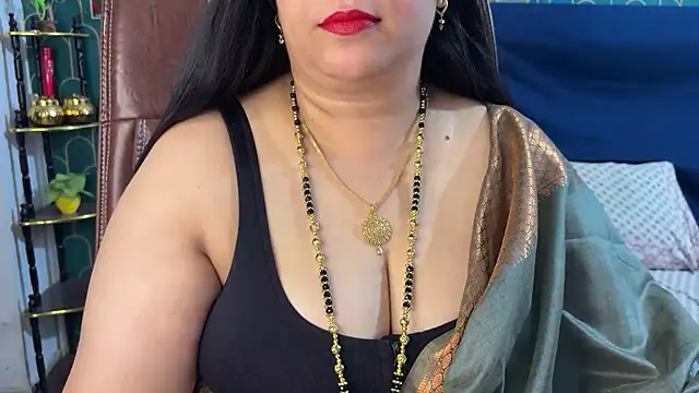 FlatVincy4 online show from 8, 7, 2026