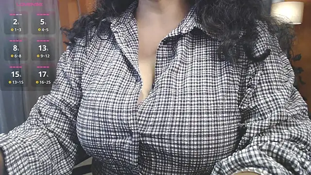 Snapshot of hot_menka chatting on 16, 6, 2026 hot menka online show from 16, 6, 2026