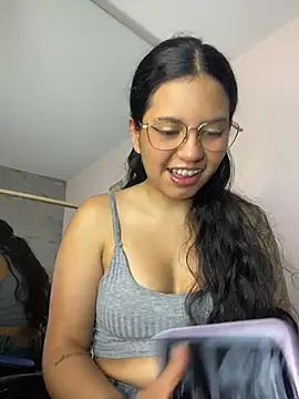 Snapshot of Rosita_forever_ chatting on 24, 6, 2026 Rosita forever online show from 24, 6, 2026