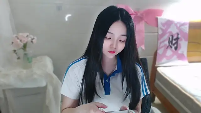 qiqi--- online show from 23, 4, 2026