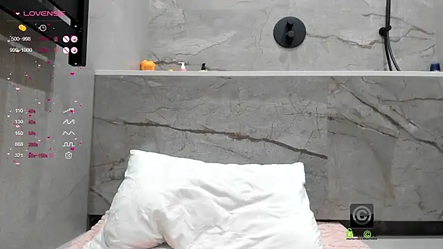 Snapshot of Amirachka chatting on 9, 9, 2025 Amirachka online show from 9, 9, 2025