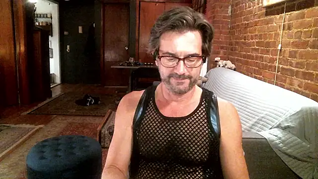 Johnny Bottoms online show from 2, 12, 2025