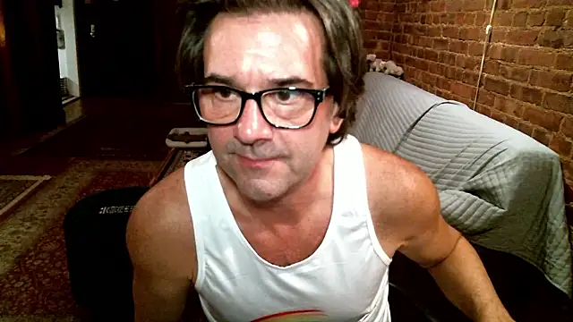 Johnny Bottoms online show from 12, 1, 2026