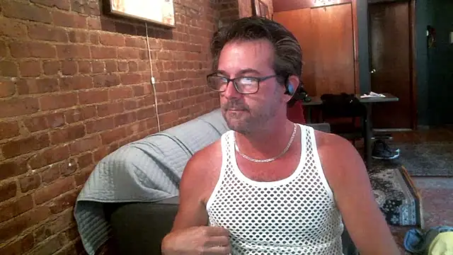 Johnny Bottoms online show from 14, 9, 2025