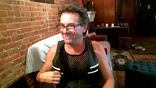 Johnny Bottoms online show from 28, 10, 2025