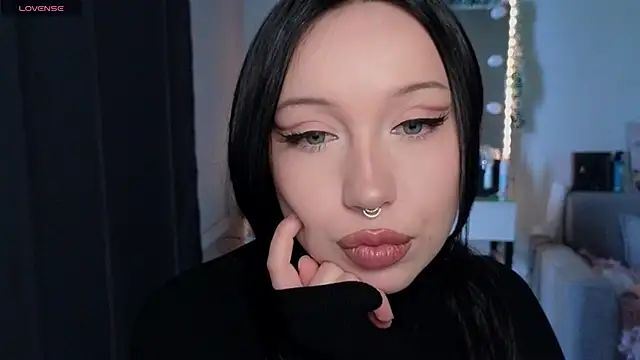 MoranaMissGod online show from 5, 4, 2026