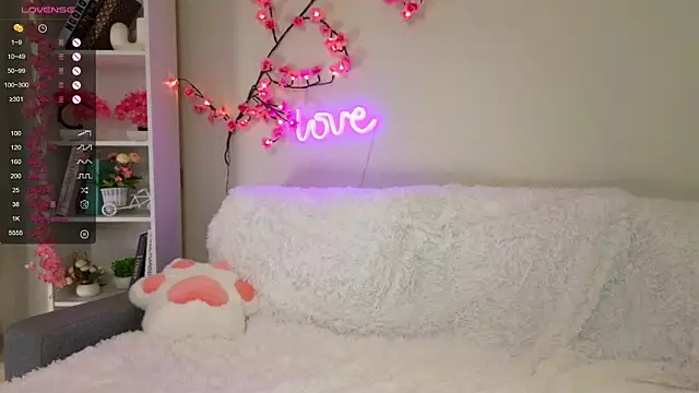 Snapshot of OdeliaGossage chatting on 22, 10, 2025 OdeliaGossage online show from 22, 10, 2025