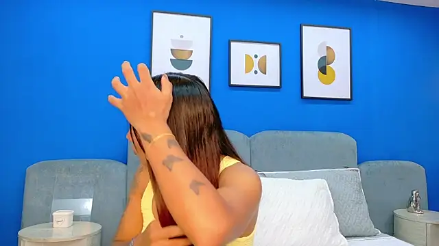 martina roldam online show from 13, 1, 2026