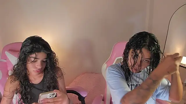 martina roldam online show from 3, 10, 2025