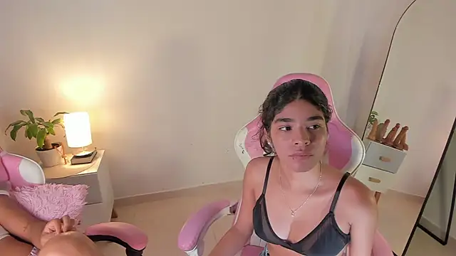 martina roldam online show from 11, 9, 2025