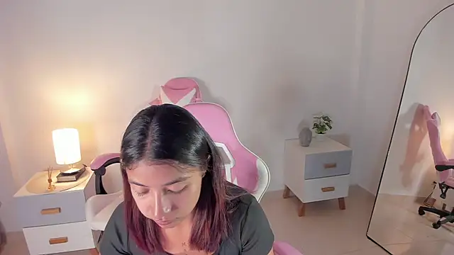 martina roldam online show from 30, 9, 2025