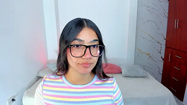 martina roldam online show from 6, 5, 2026