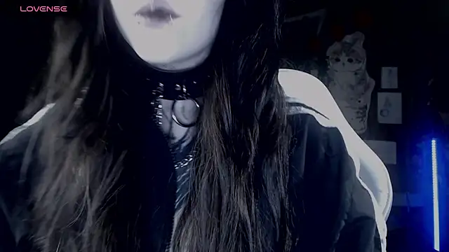 chloe crystall killer online show from 23, 3, 2026