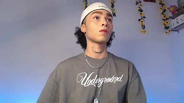 Snapshot of seven7xis chatting on 16, 3, 2025 seven7xis online show from 16, 3, 2025