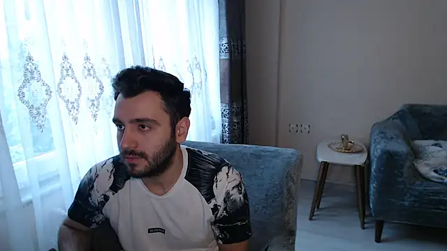 handsomeee04 online show from 23, 5, 2026