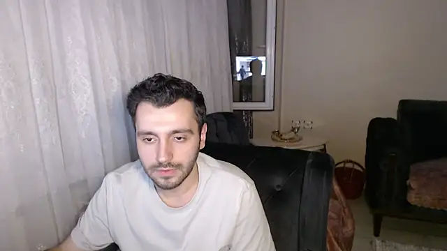 handsomeee04 online show from 30, 5, 2026