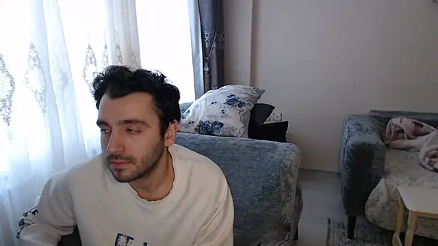 handsomeee04 online show from 25, 4, 2026