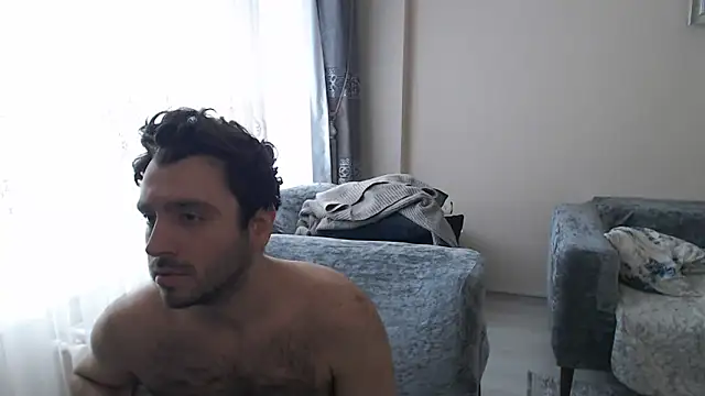 handsomeee04 online show from 27, 4, 2026