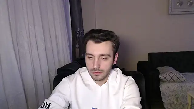 handsomeee04 online show from 24, 3, 2026