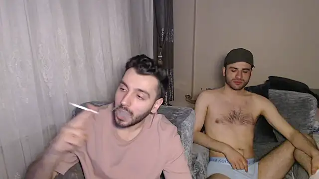 handsomeee04 online show from 8, 5, 2026
