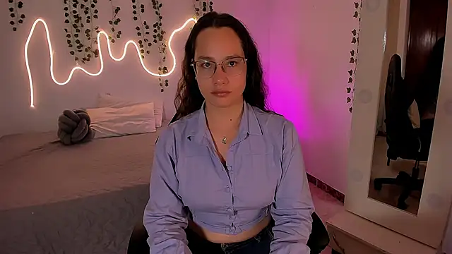 emmaTorres1 online show from 27, 11, 2025