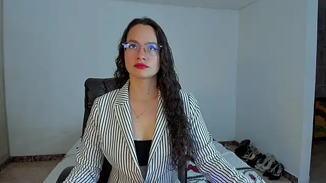 emmaTorres1 online show from 11, 3, 2025