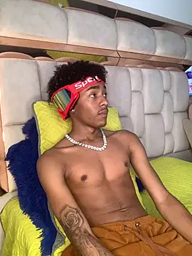 Snapshot of Boy_cock18 chatting on 22, 3, 2025 Boy cock18 online show from 22, 3, 2025