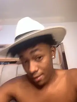 Snapshot of Boy_cock18 chatting on 31, 10, 2025 Boy cock18 online show from 31, 10, 2025